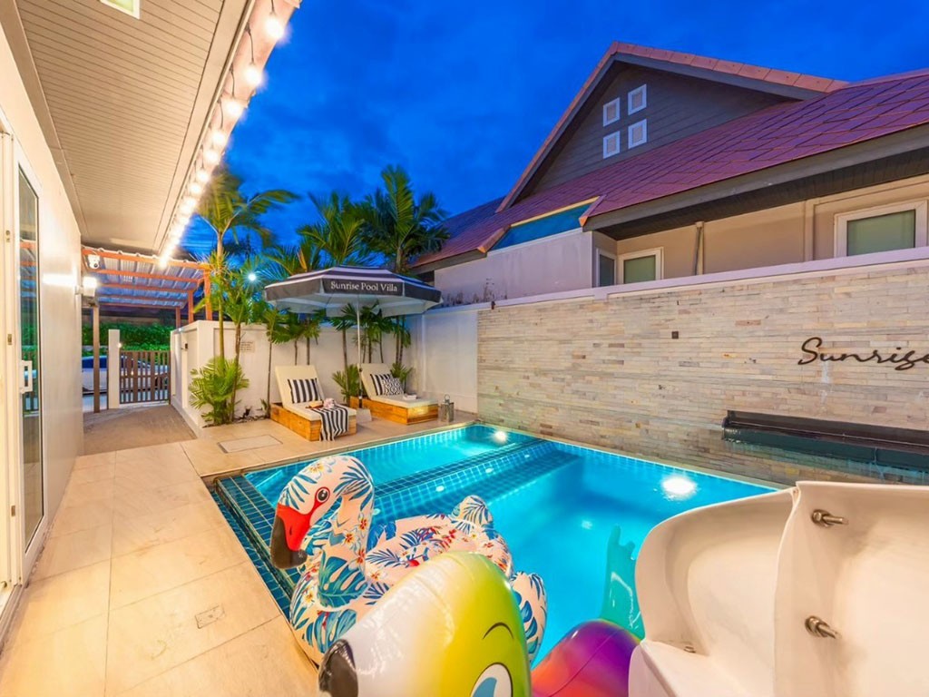 ซันไรซ์ พูล วิลล่า