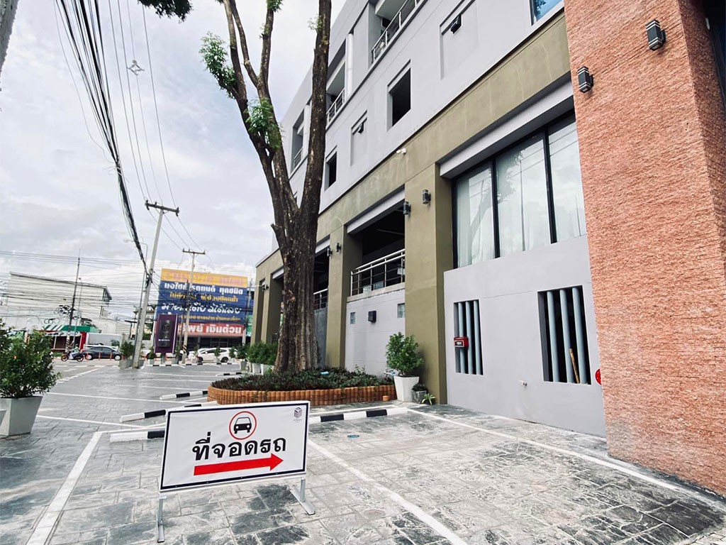 มโนมน เรสซิเดนซ์