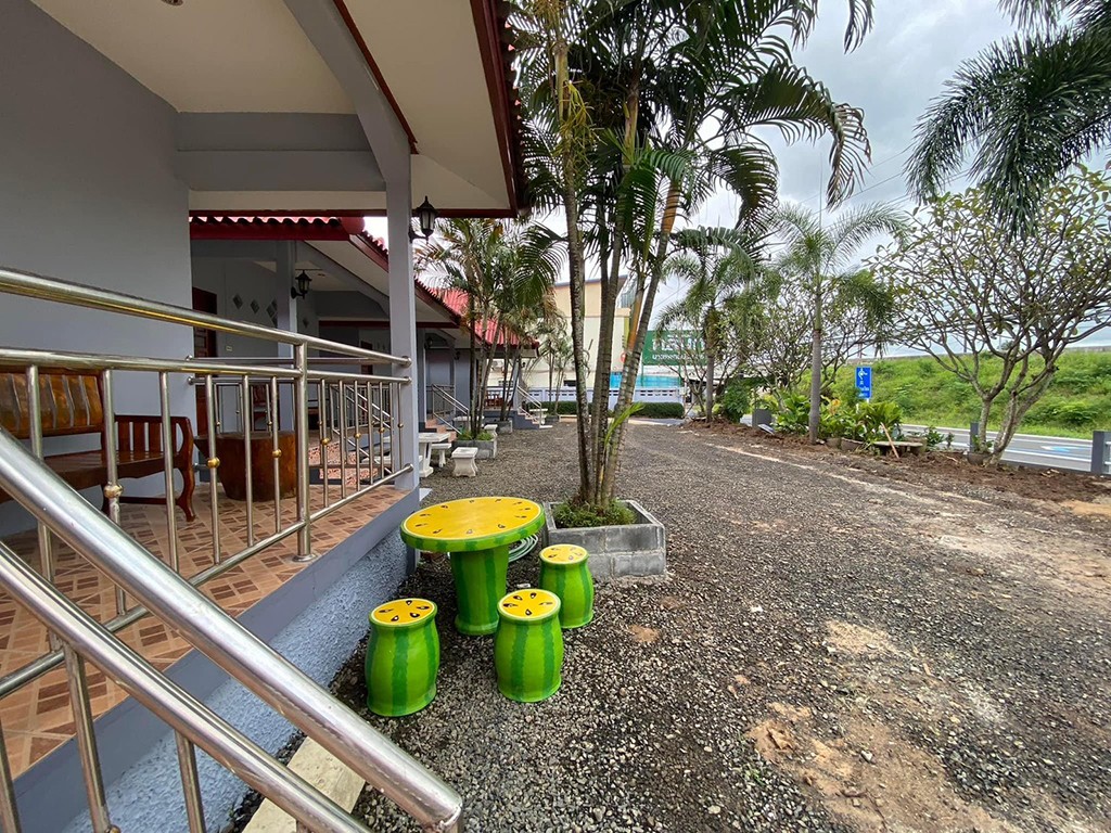 เรือนรัก รีสอร์ท 2