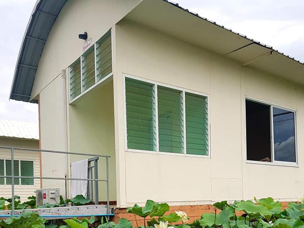 บ้านกลางบัว โฮมสเตย์