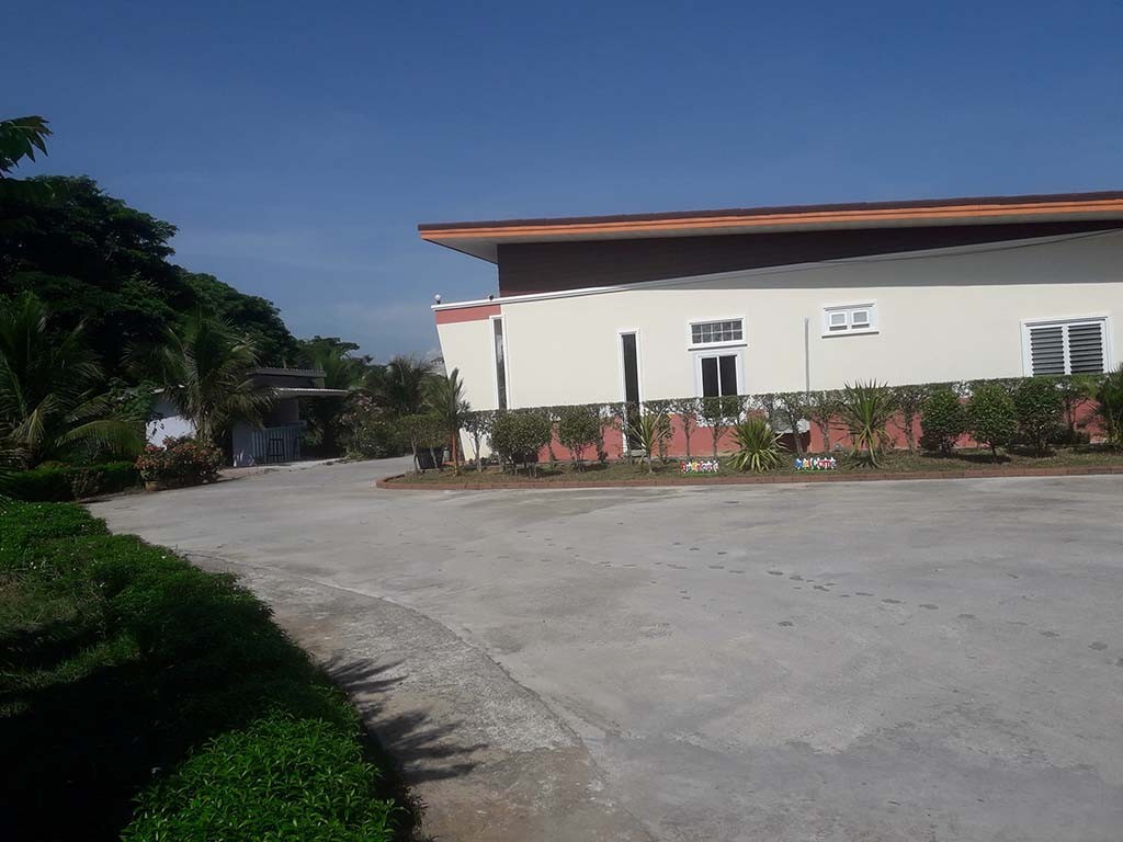 ป่าพร้าว รีสอร์ท