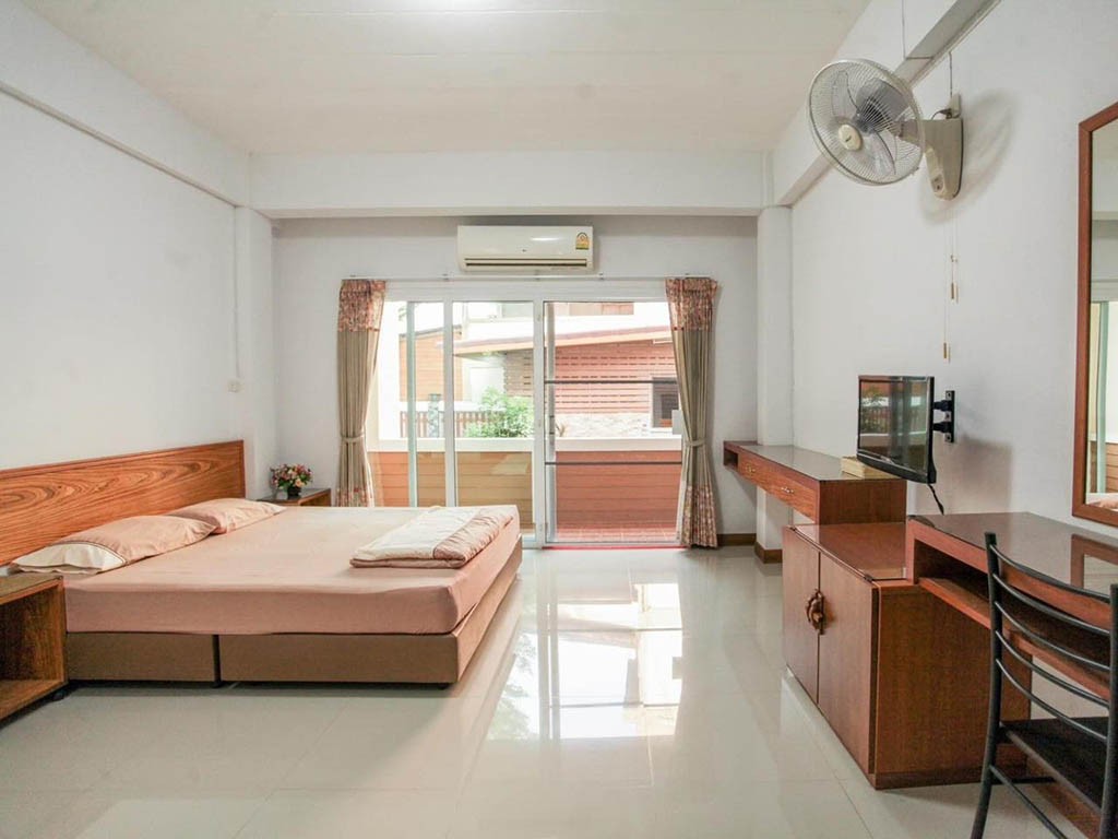 บ้านสวนฟ้าใส อพาร์ทเม้นท์