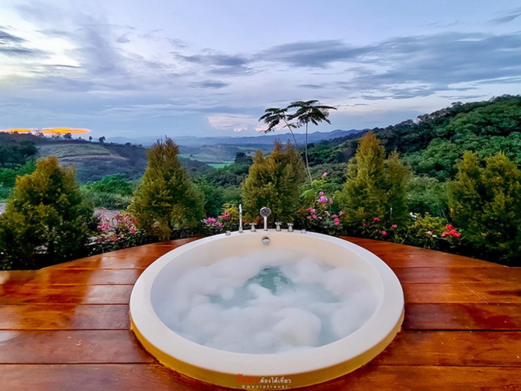 เดอะ แพนดอร่าแคมป์