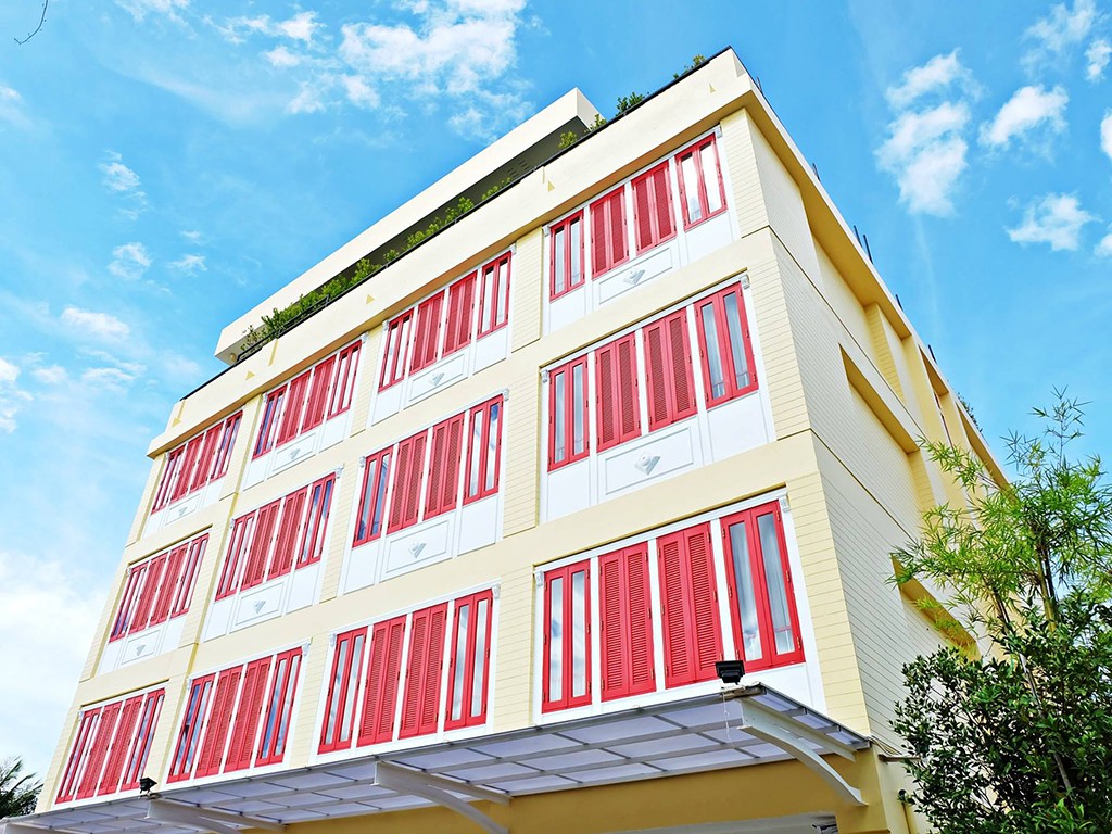 近くのホテル Lertnimit Boutique Hotel