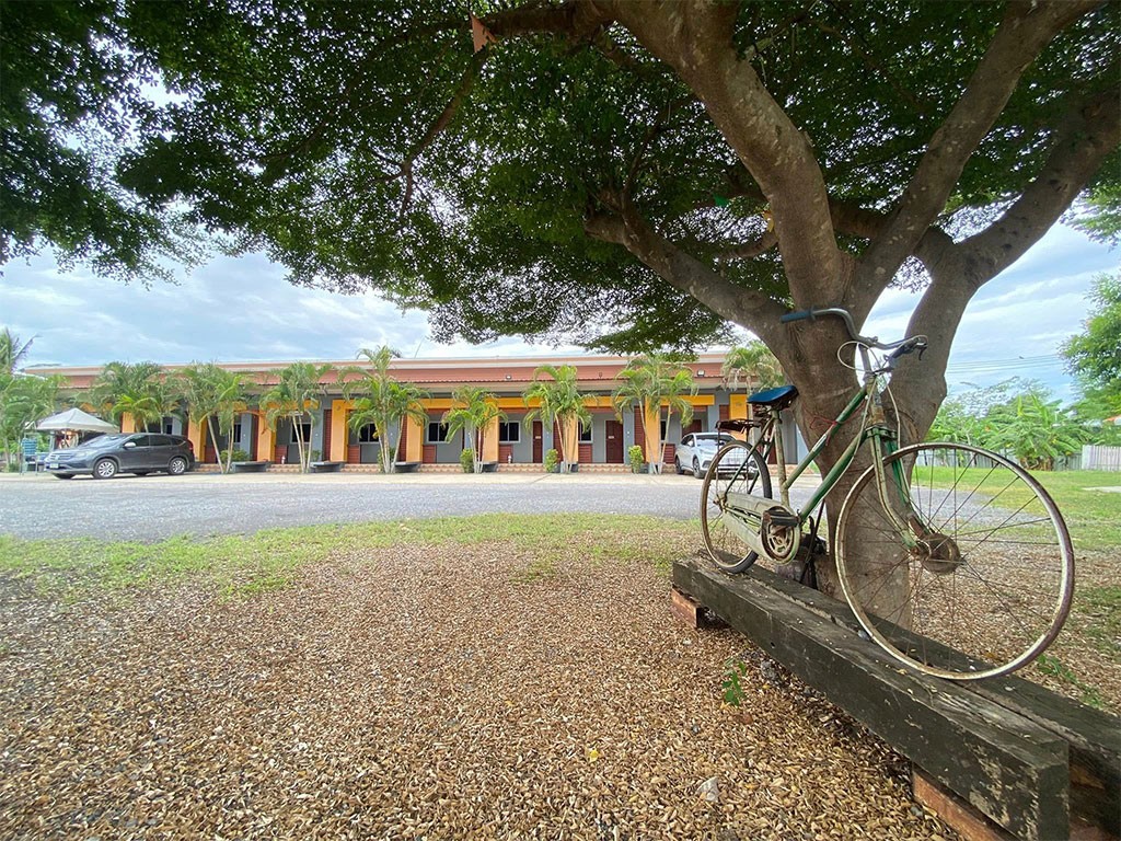 ใบทองธารา รีสอร์ท