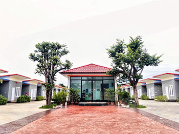 ดิออเรนจ์ รีสอร์ท 2