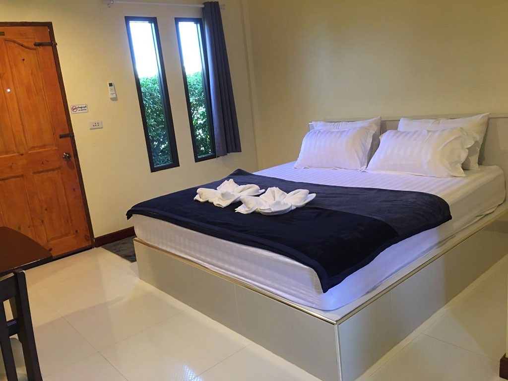 ดิออเรนจ์ รีสอร์ท 2