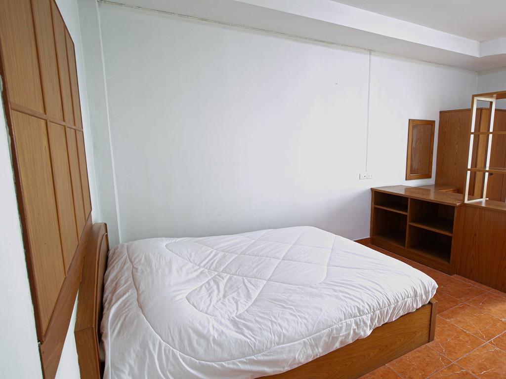 นิวพอร์ต เพลส