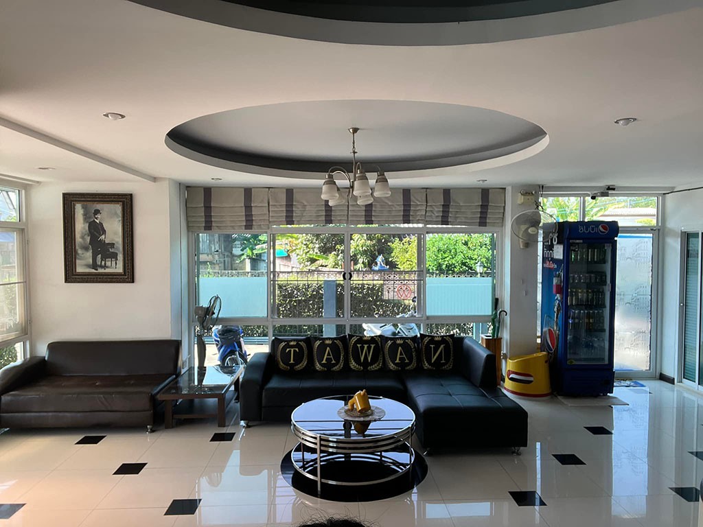 ณวัฒน อินน์