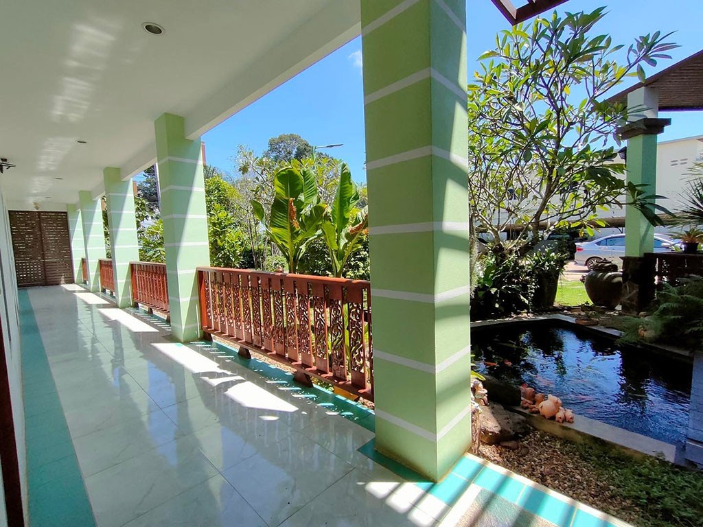 เฮือนคุณน้ำผึ้ง